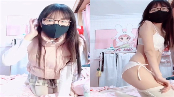 清纯眼镜妹来大姨妈忍不住自慰 爱液泛滥湿透床单