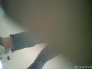 偷拍极品美女性感如厕 前后双视角全记录